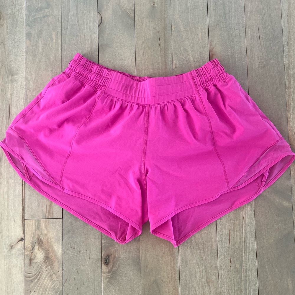Lululemon Hotty Hot Short